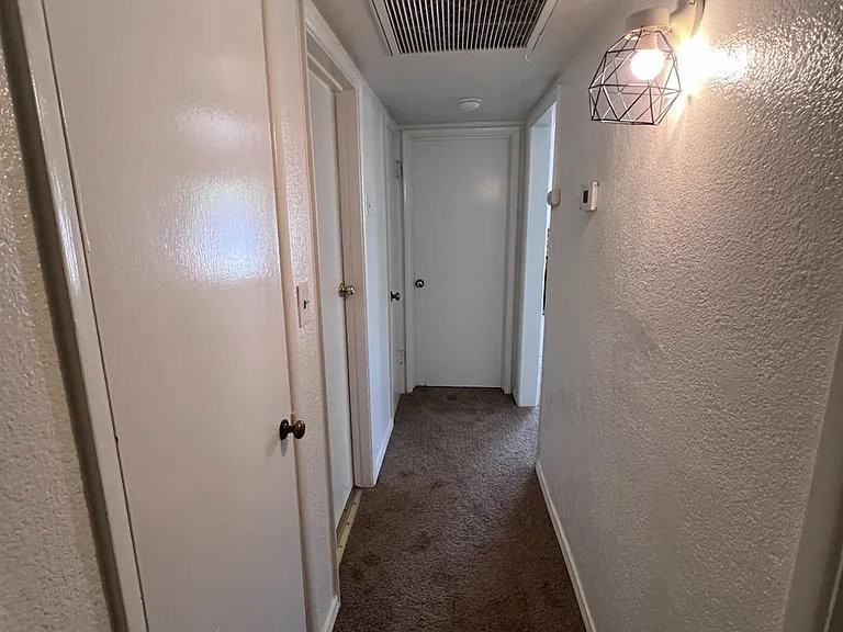 2905 E Lamona Ave - Photo 4 of 16