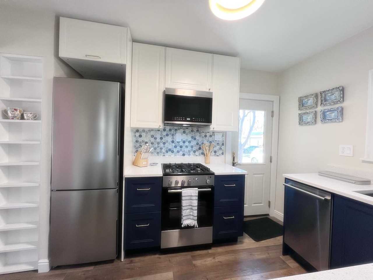 240 W Fern Ave - Photo 5 of 12