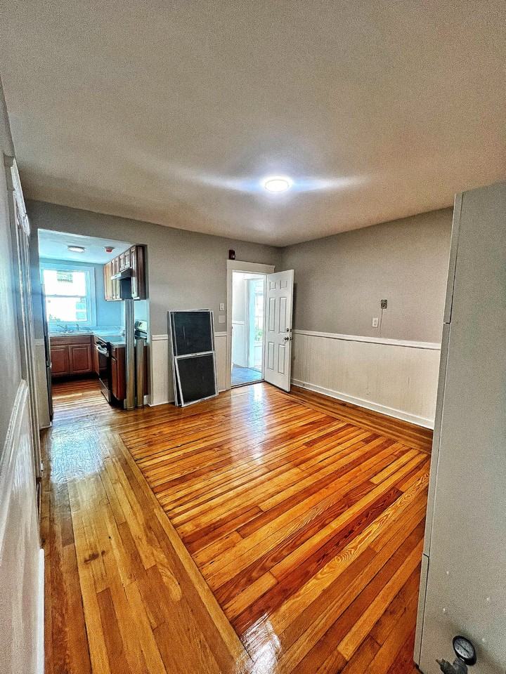 237 Cowden St #2R - Photo 4 of 8
