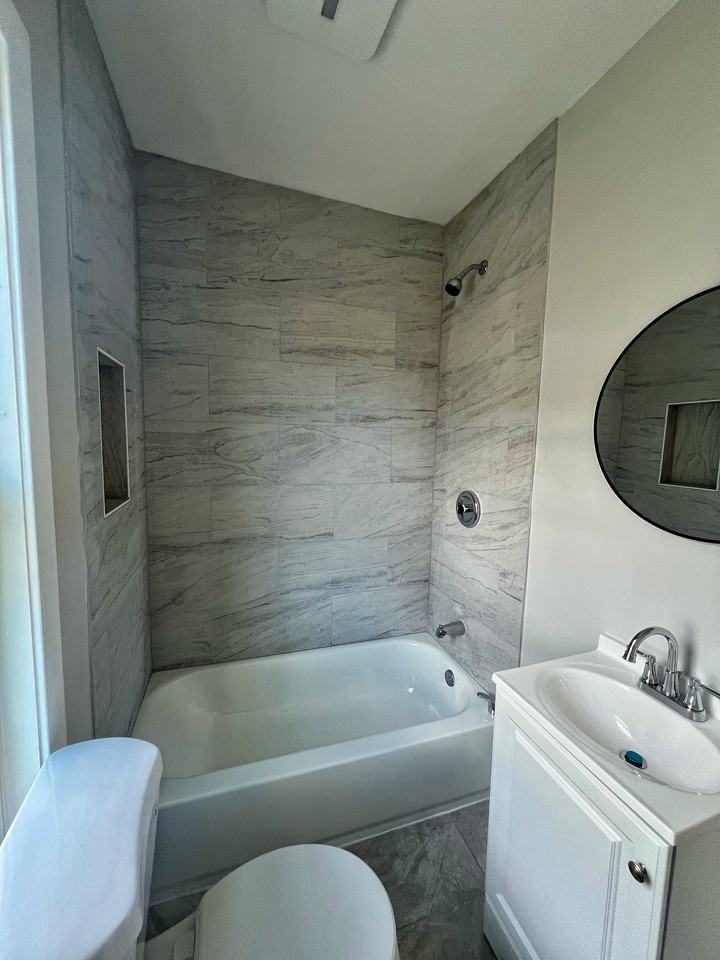 237 Cowden St #3F - Photo 3 of 7