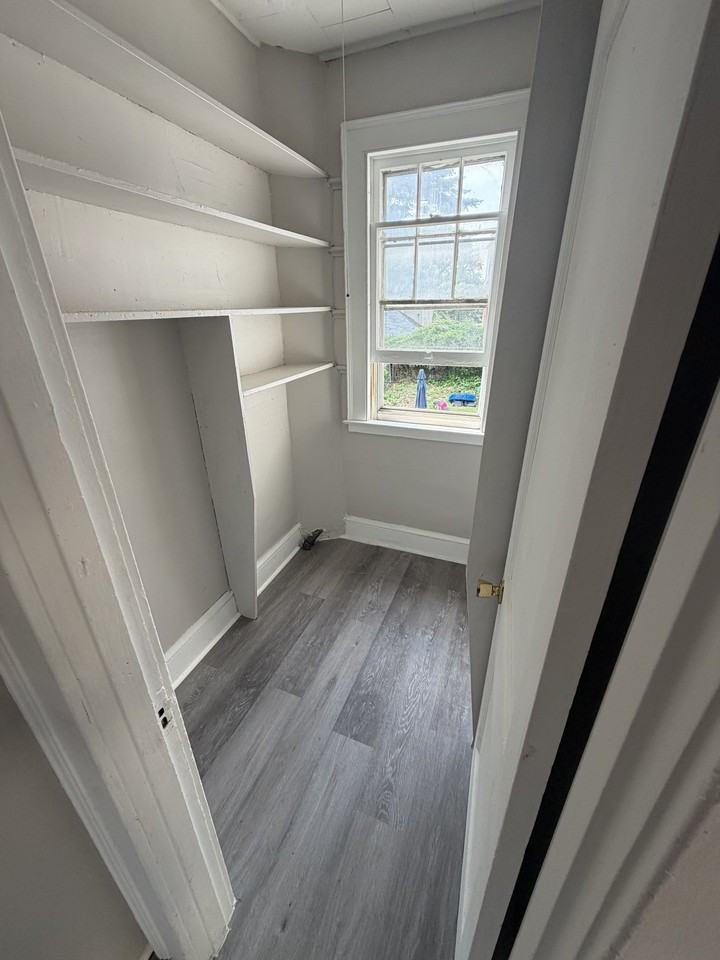 121 Irving St #2ndFL - Photo 2 of 9