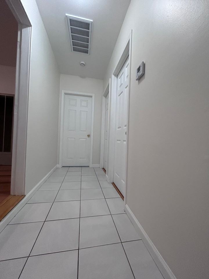 3749 N Charlotte Ave - Photo 4 of 9