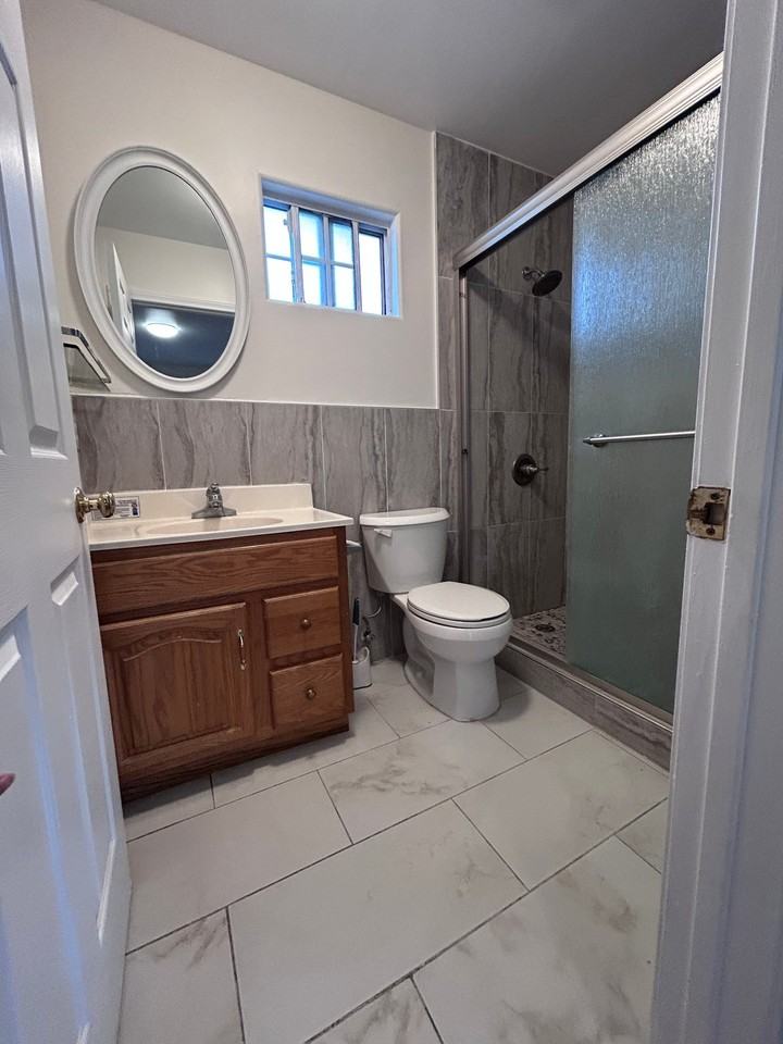 3749 N Charlotte Ave - Photo 7 of 9