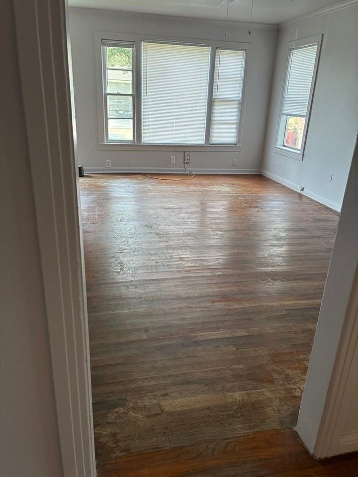 904 Alamo St - Photo 7 of 7