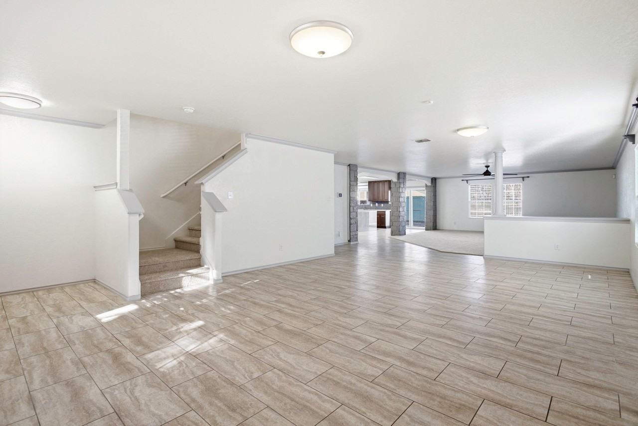 414 Spruce Breeze - Photo 4 of 20