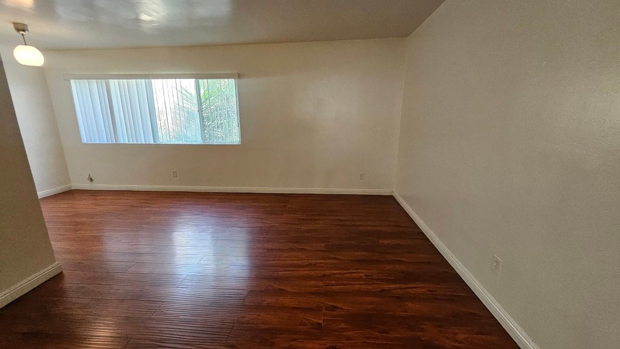 933 S Gramercy Dr #8 - Photo 2 of 9