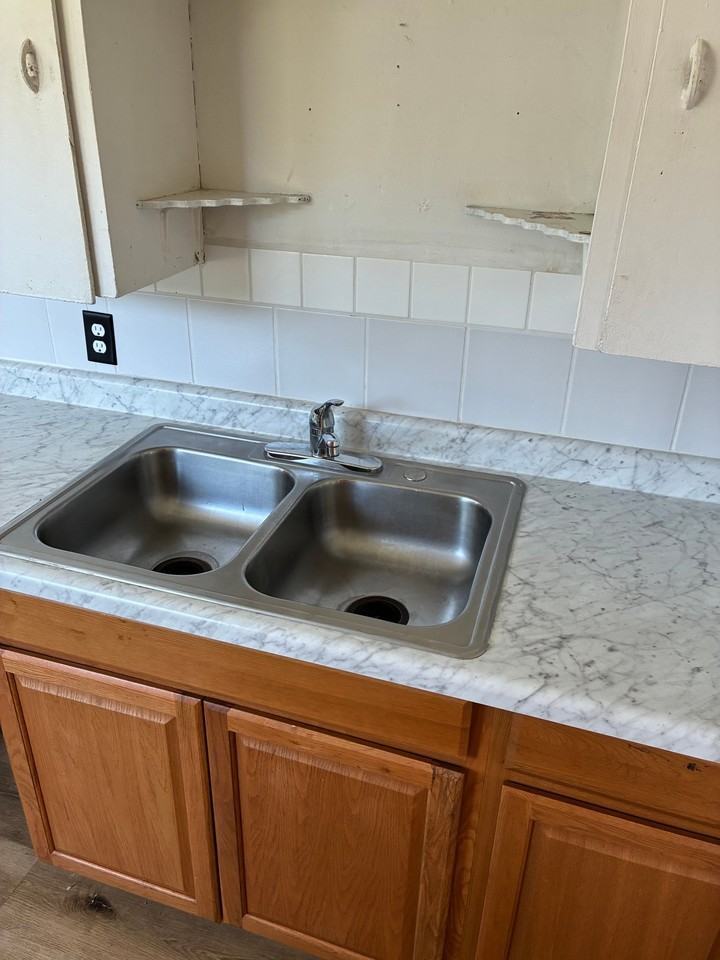 3181 Ames Ave #1 - Photo 7 of 8