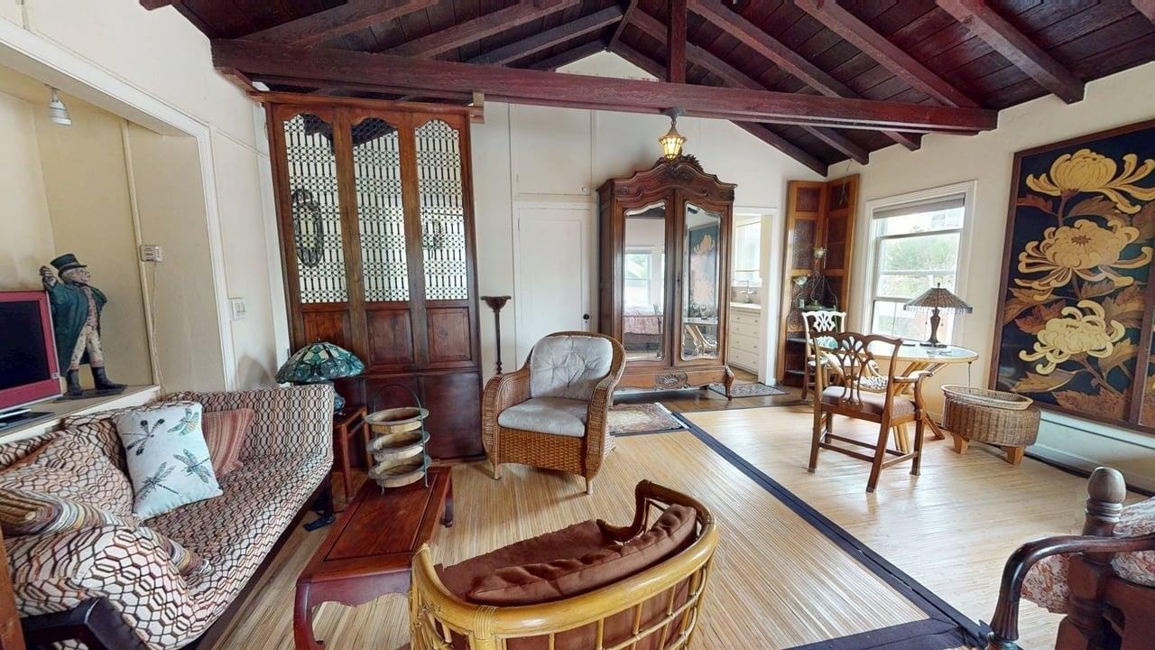2433 Mckinley Ave #A - Photo 3 of 9