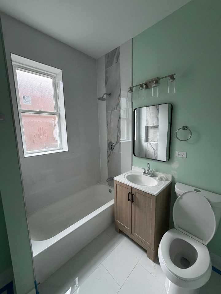 1222 S Karlov Ave - Photo 2 of 5