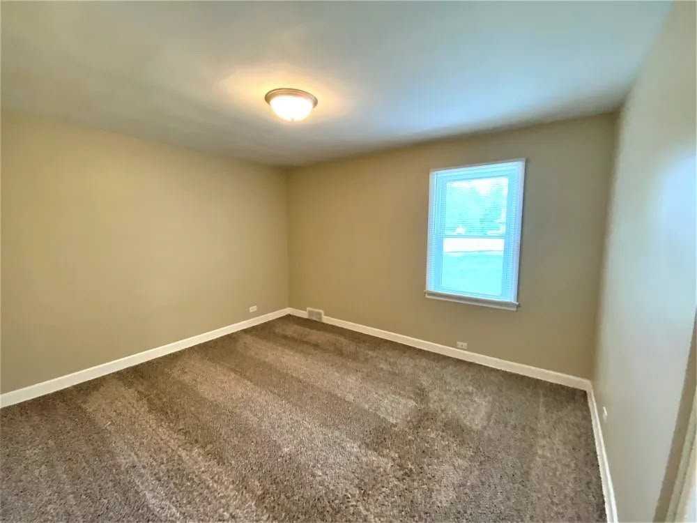 1453 Heidorn Ave - Photo 6 of 10