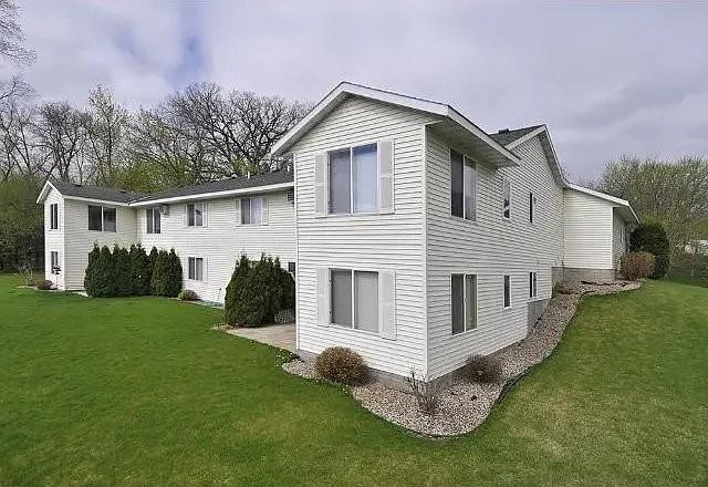 829 Reed Ave #2 - Photo 3 of 14