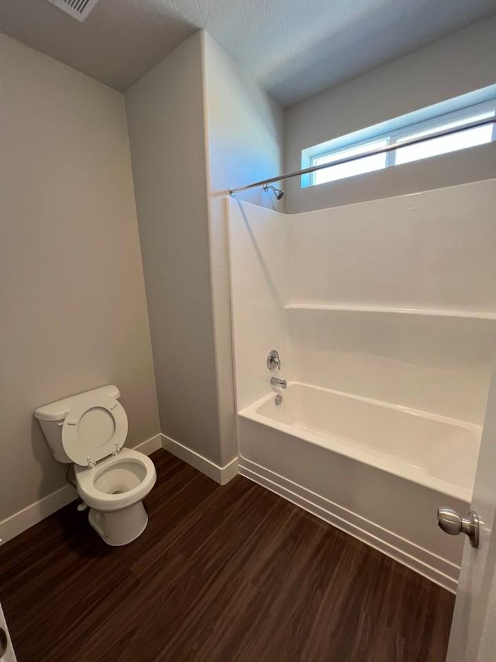 937 W Big Ben Ln - Photo 3 of 12