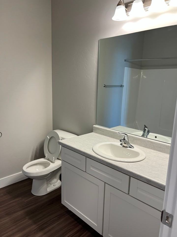 937 W Big Ben Ln - Photo 5 of 12