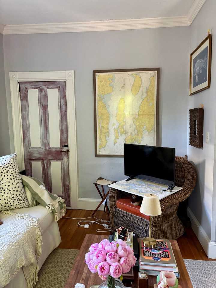 16 Sheldon St #1 - Photo 6 of 19
