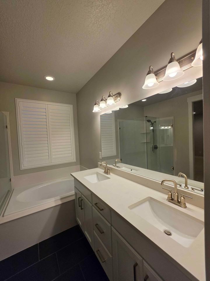 1434 E Erickson Knoll Ln - Photo 5 of 9