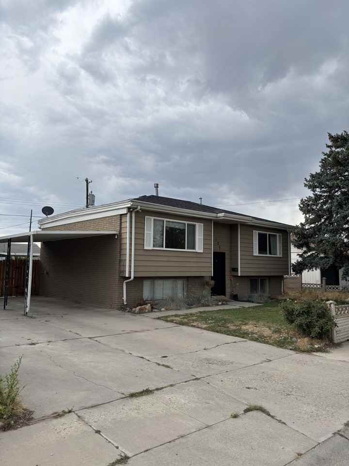 125 Westsouth #A - Photo 2 of 25