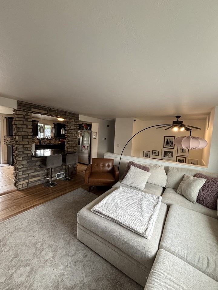 125 Westsouth #A - Photo 5 of 25
