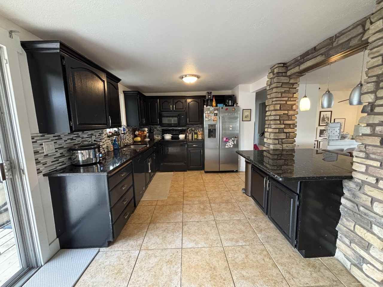 125 Westsouth #A - Photo 6 of 25