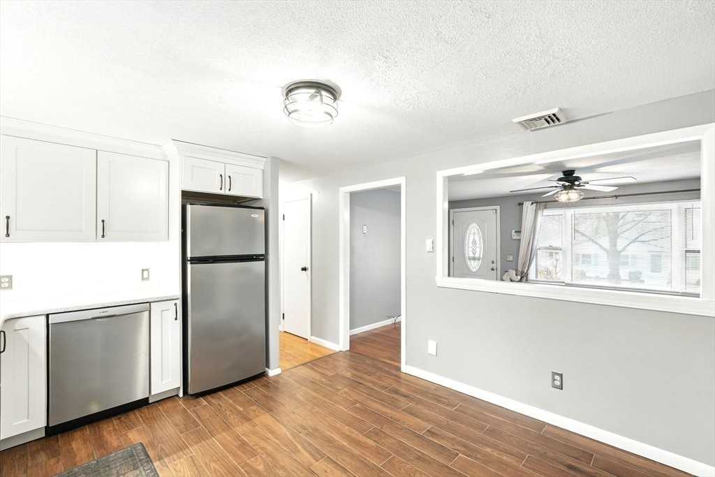37 Gourley Rd - Photo 6 of 18