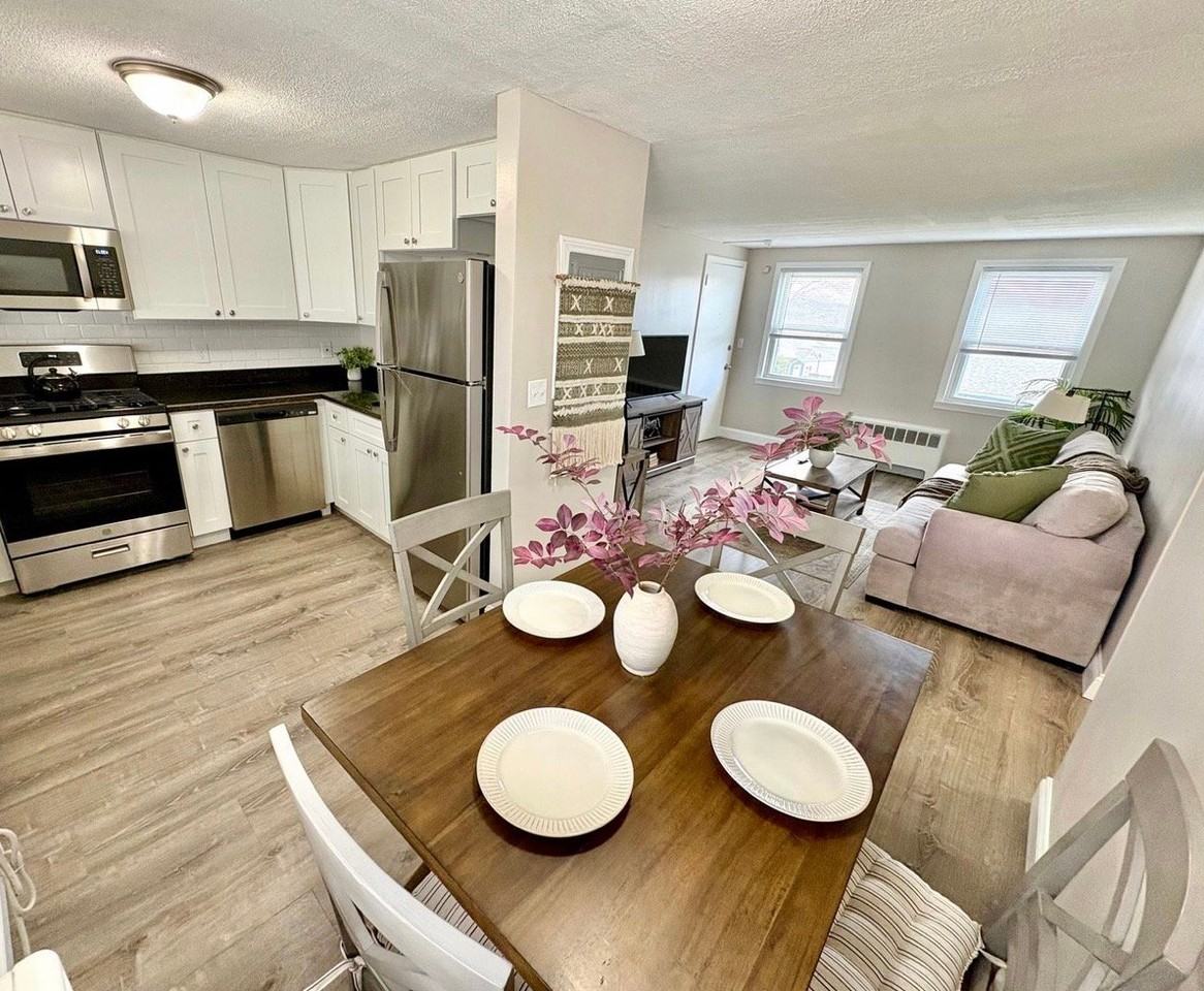 100 Shawomet Ave #3 - Photo 2 of 8