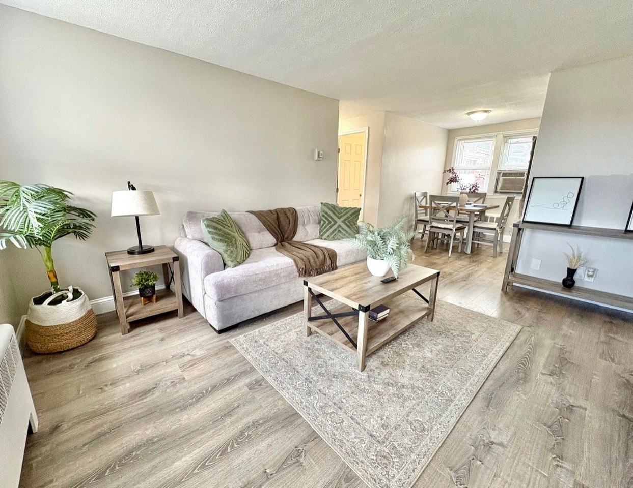 100 Shawomet Ave #3 - Photo 4 of 8