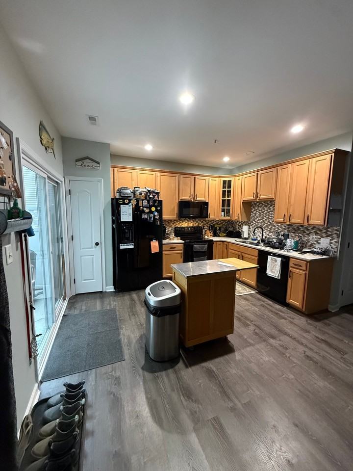 349 Schooner Ln - Photo 2 of 17