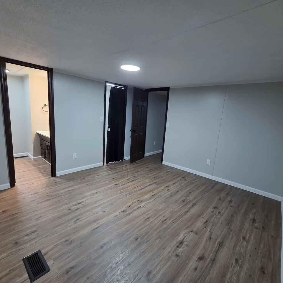 93 Deerwood Park - Photo 2 of 9