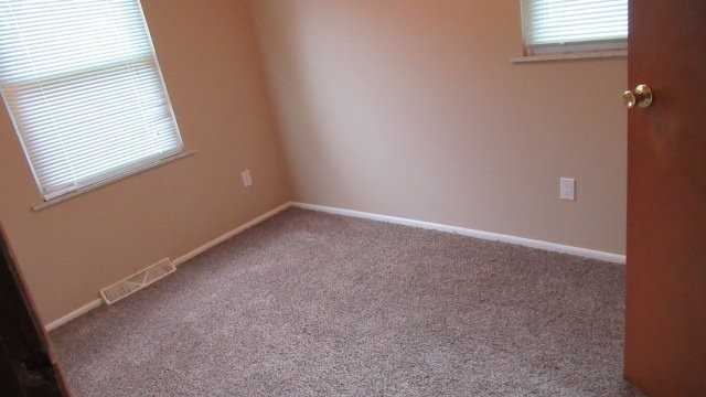 2396 Trentwood Dr Se - Photo 5 of 7