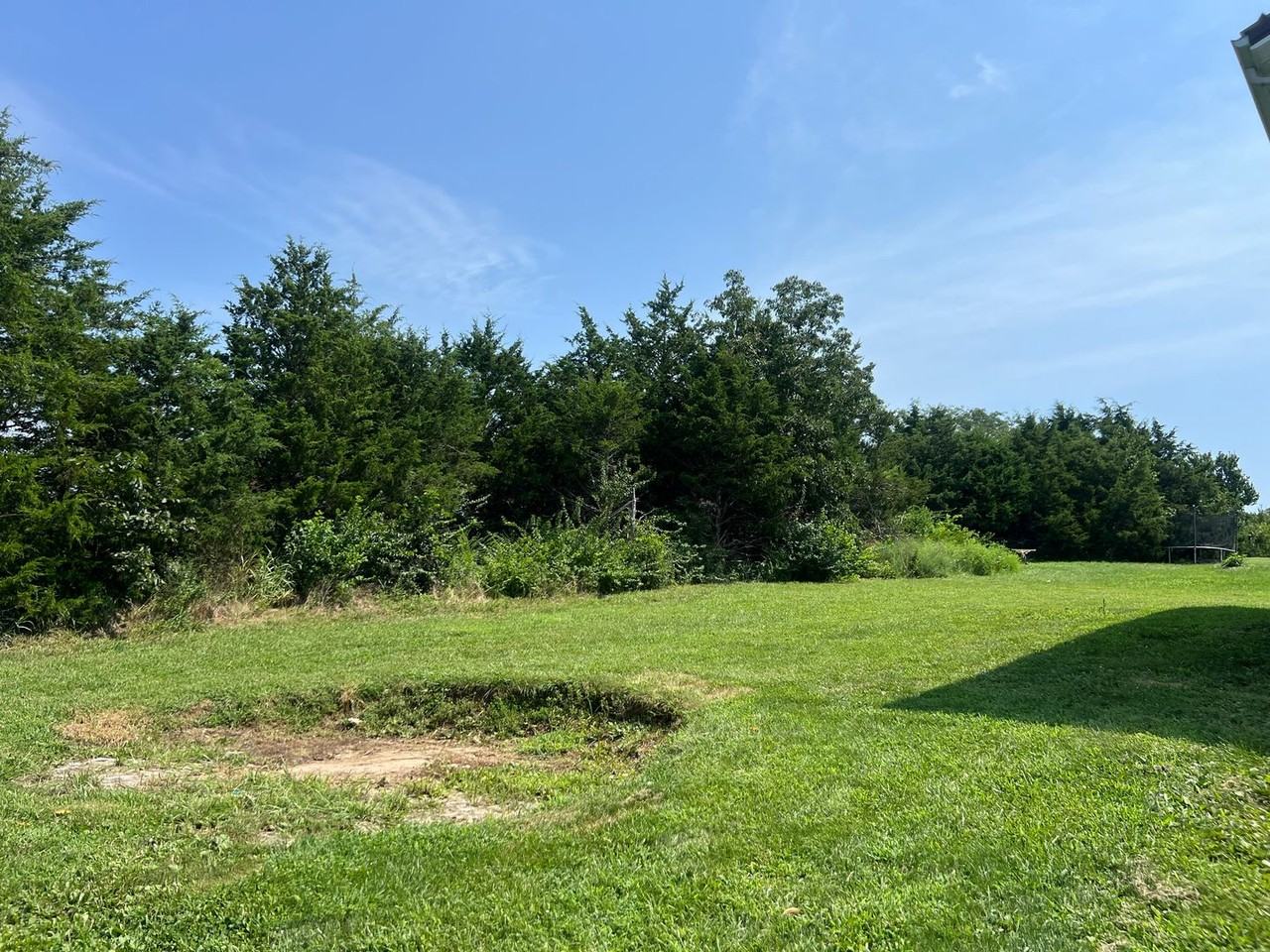 116 Baker St - Photo 2 of 14