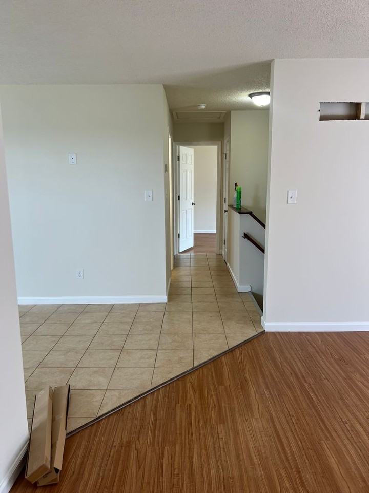 116 Baker St - Photo 6 of 14