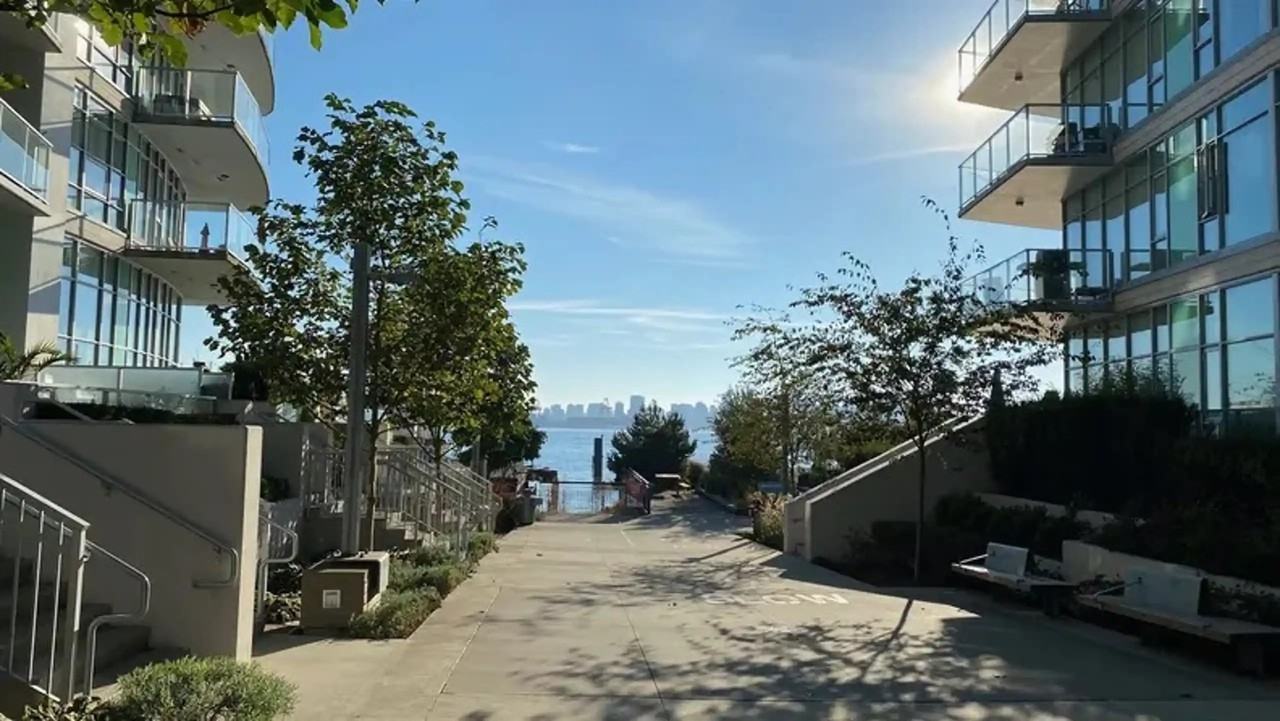 199 Victory Ship Way - Photo 3 of 16