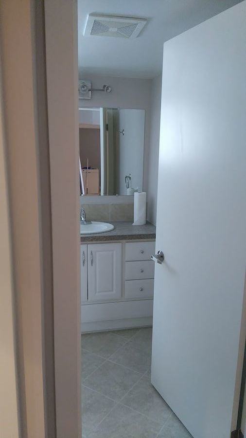 1940 26 Ave Sw - Photo 2 of 16