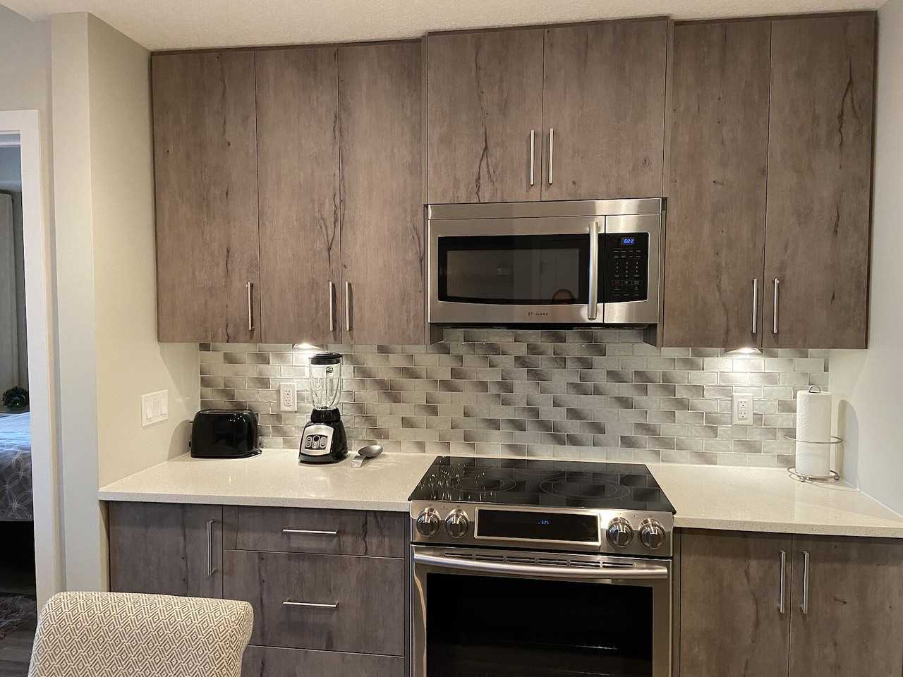8531 8a Ave Sw - Photo 7 of 20
