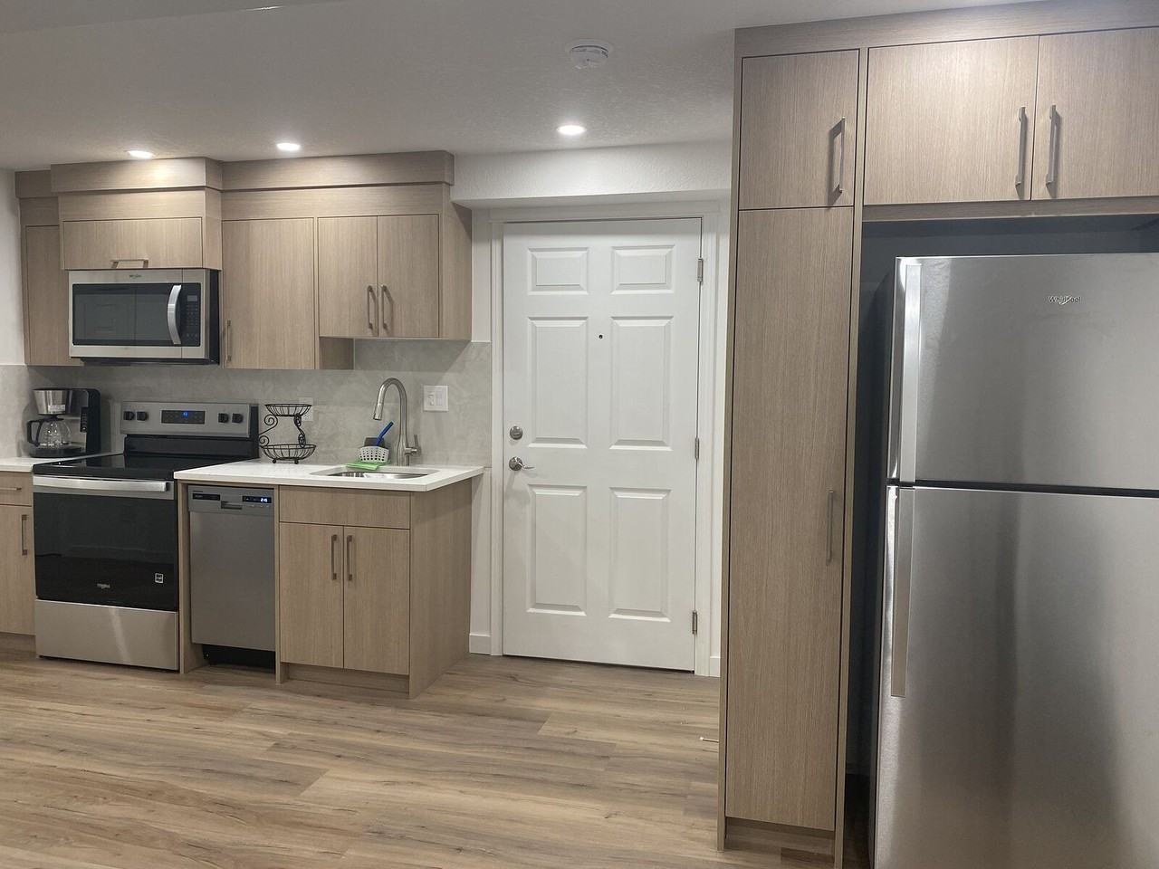 163 Autumn Cres Se - Photo 6 of 14