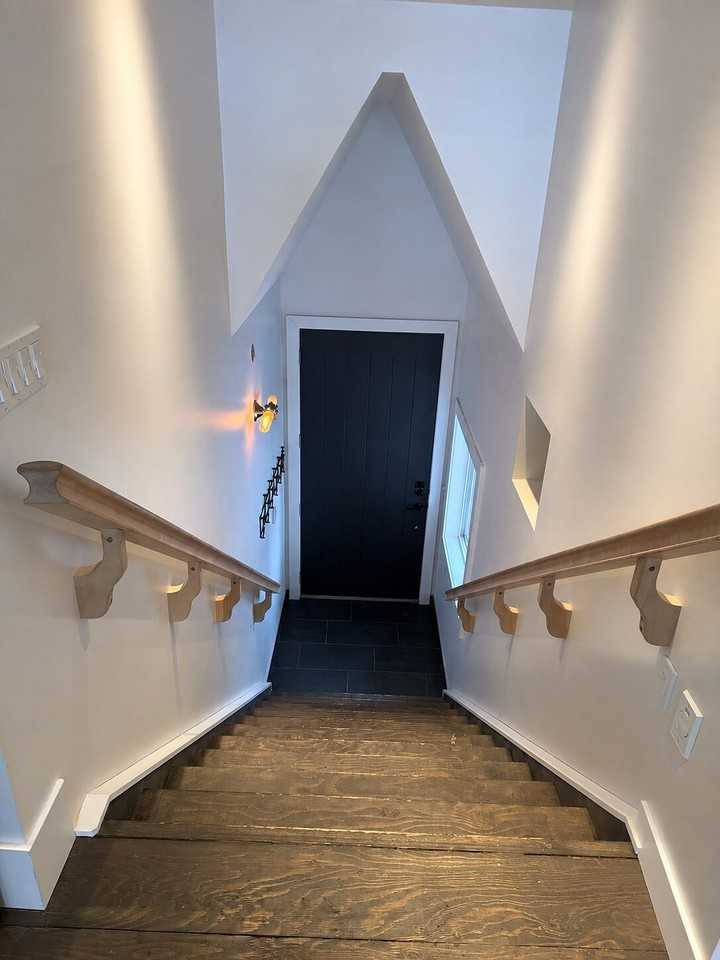 440 12 St Nw - Photo 2 of 8