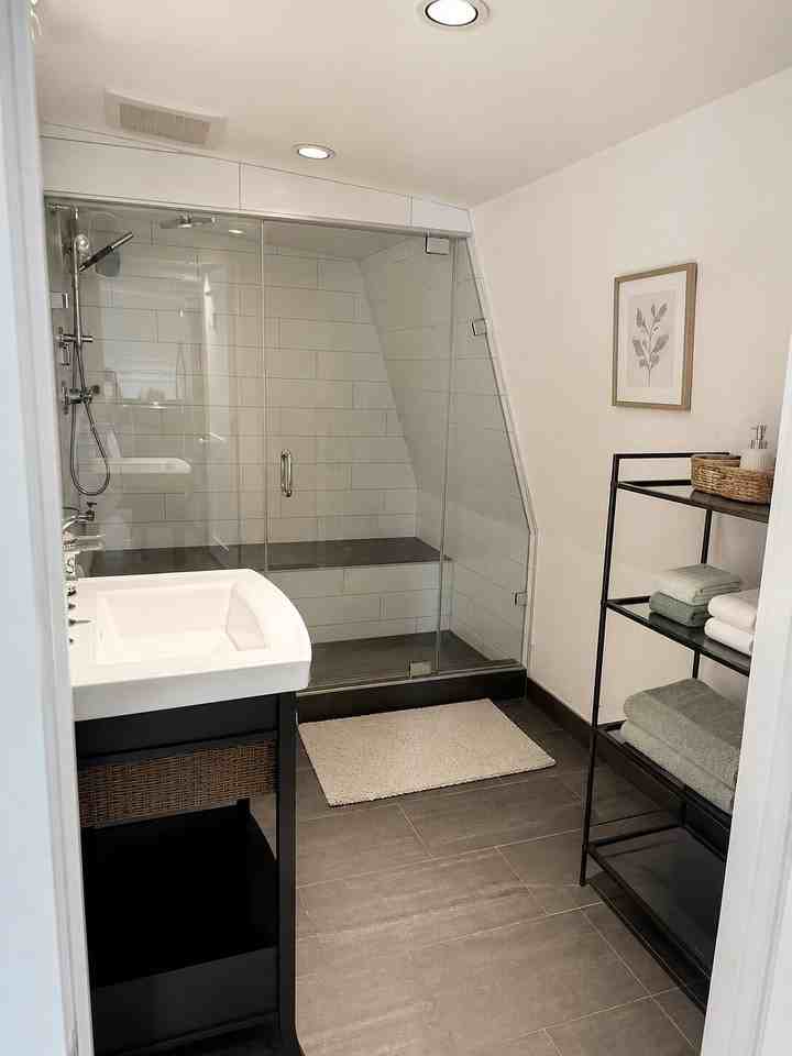 440 12 St Nw - Photo 7 of 8