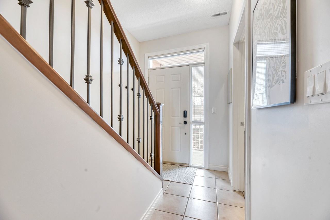 148 - 148 Rockyledge View Nw - Photo 3 of 30