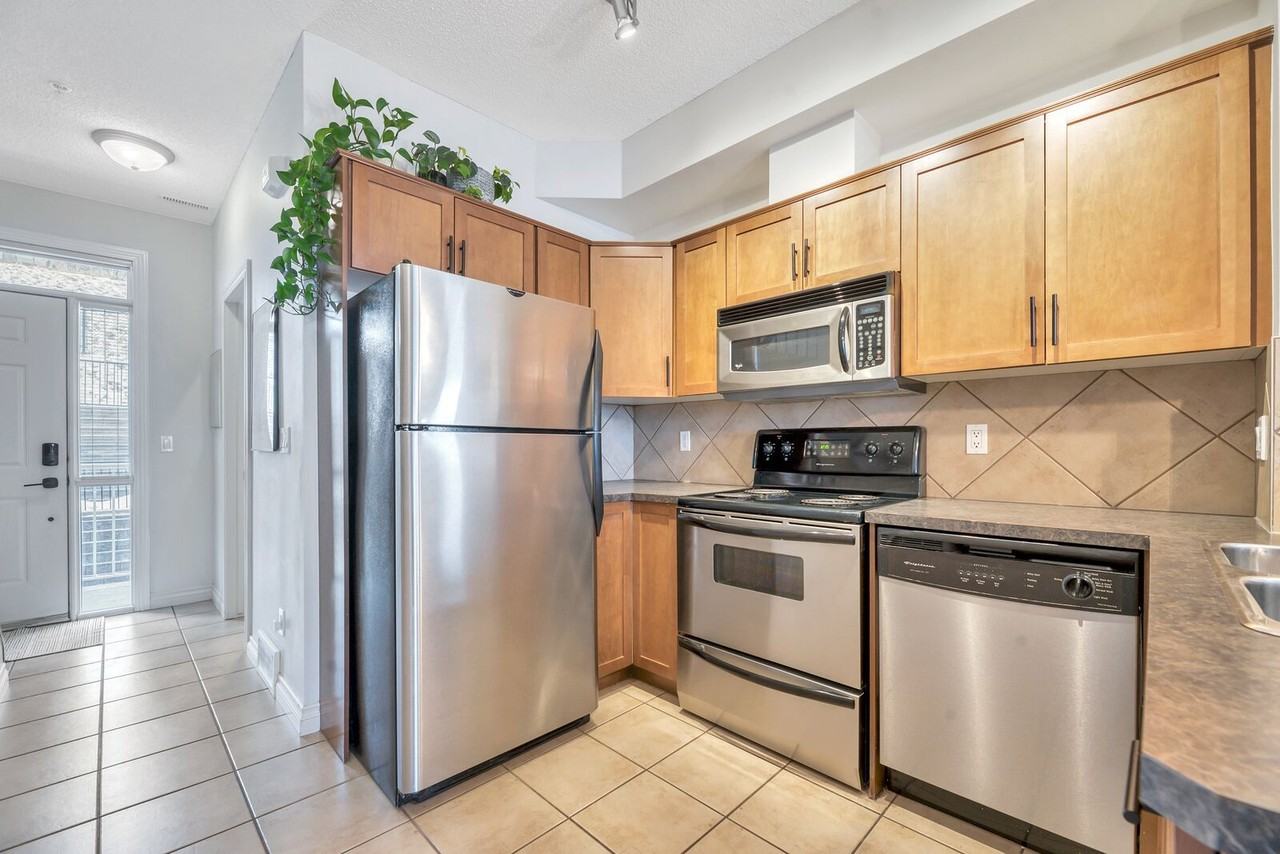 148 - 148 Rockyledge View Nw - Photo 4 of 30
