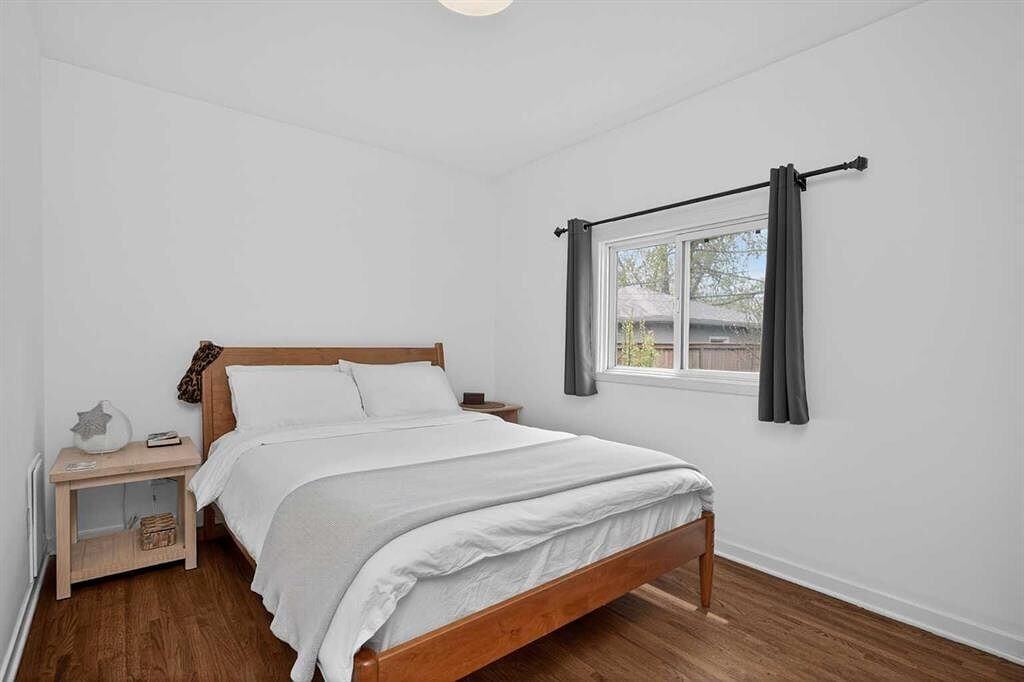 43 Coleridge Rd Nw - Photo 4 of 21