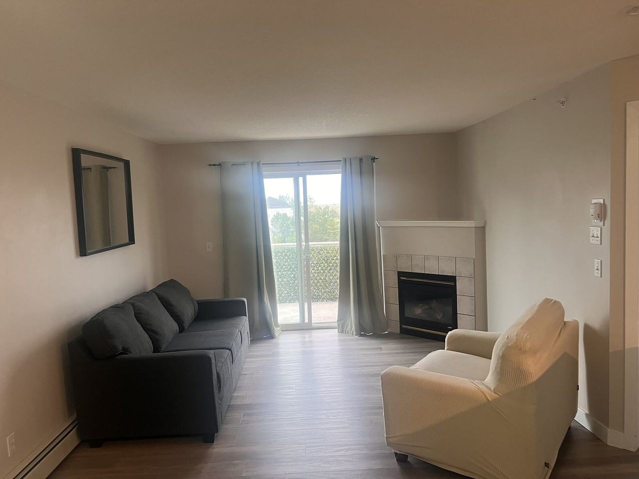 6000 Apartment Condos - Photo 2 of 18