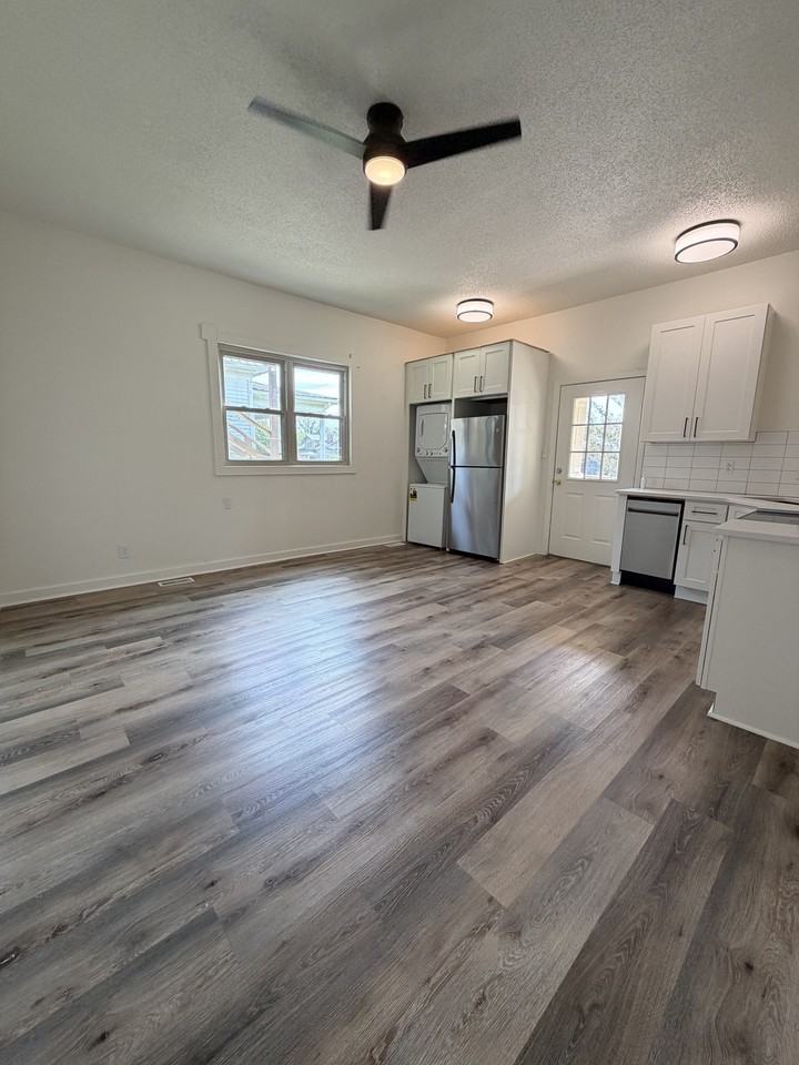 401 E Scott Ave #2 - Photo 5 of 9