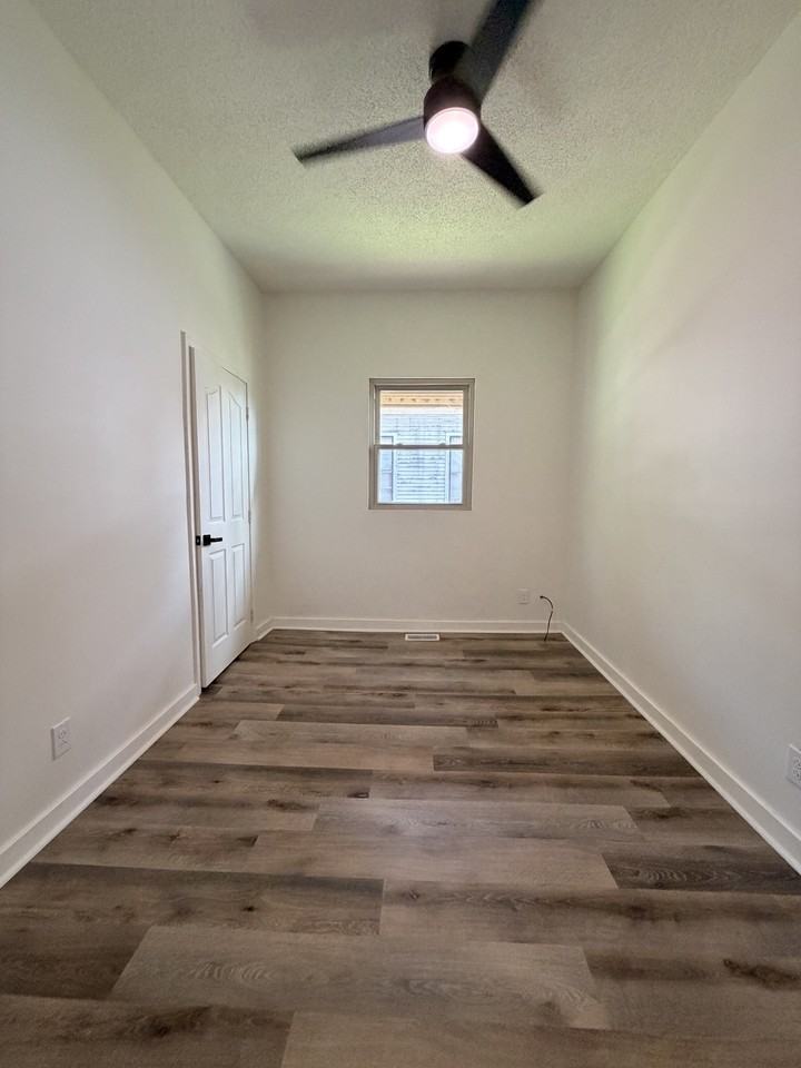 401 E Scott Ave #2 - Photo 6 of 9