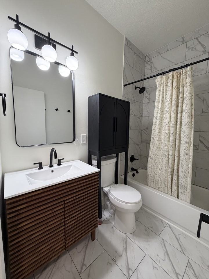 401 E Scott Ave #2 - Photo 7 of 9