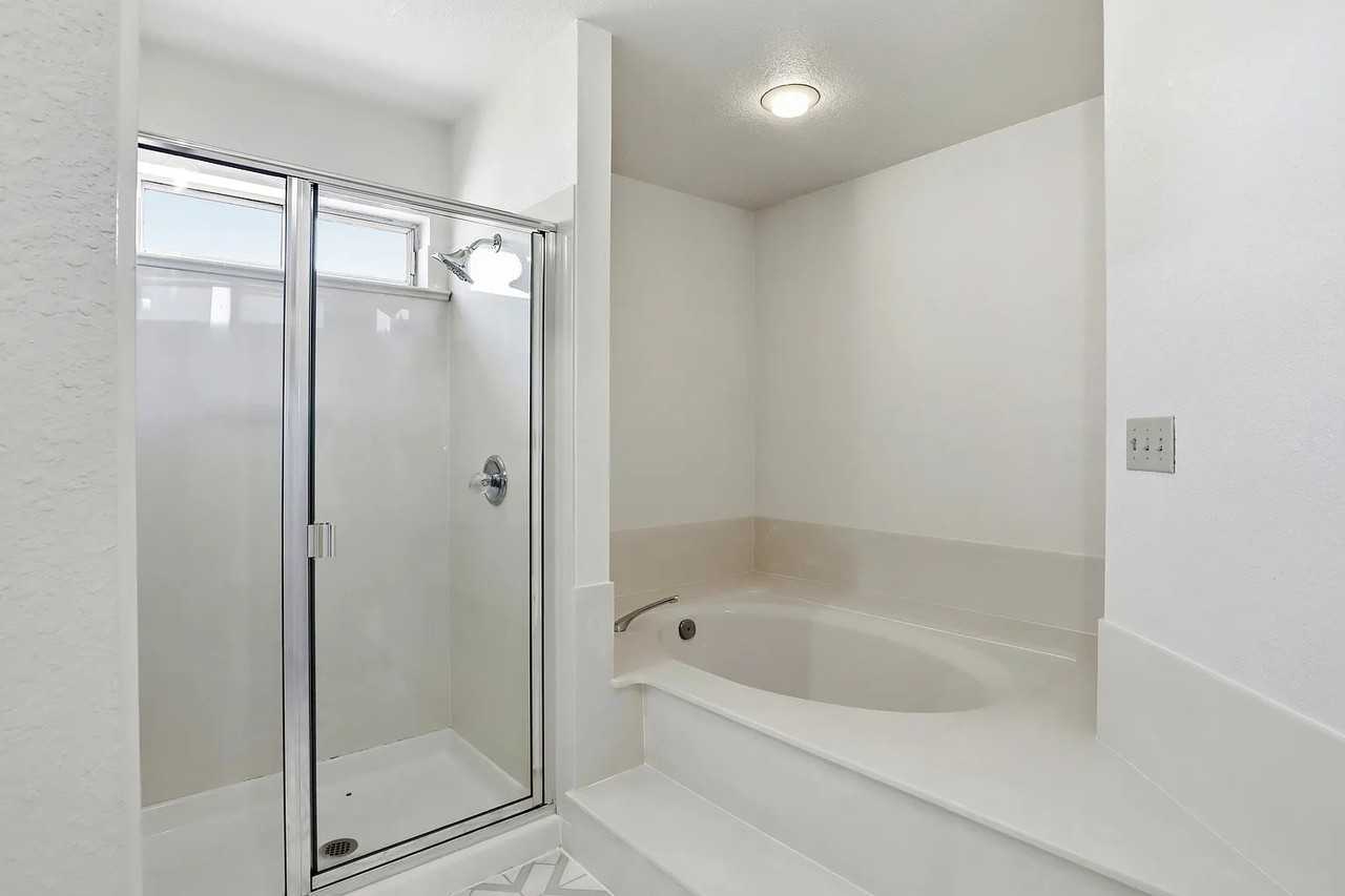 559 Cherry Way #4 - Photo 2 of 7