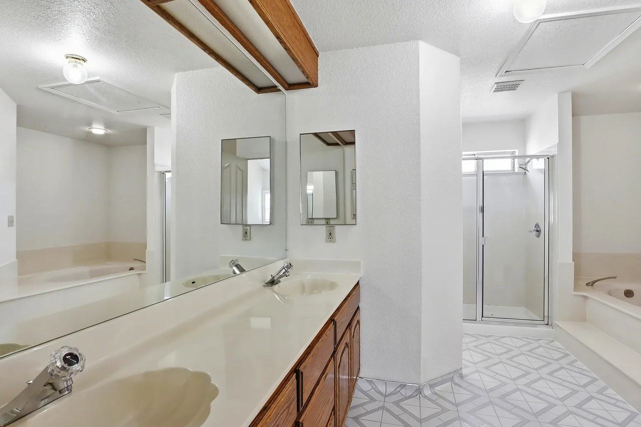 559 Cherry Way #4 - Photo 5 of 7