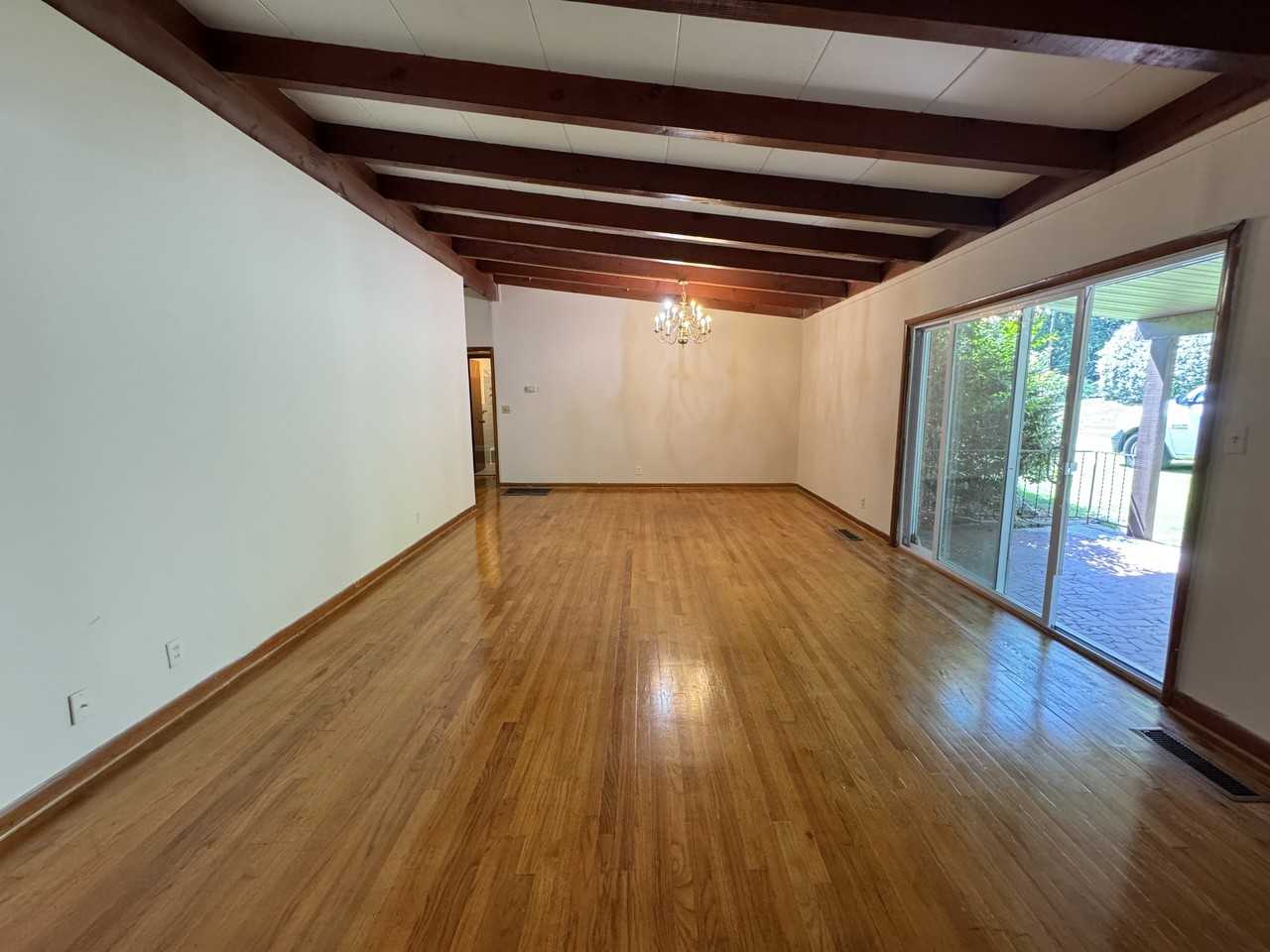 3930 Montclair Rd #L - Photo 7 of 50