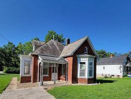featured image of 216 E Walton St #NA