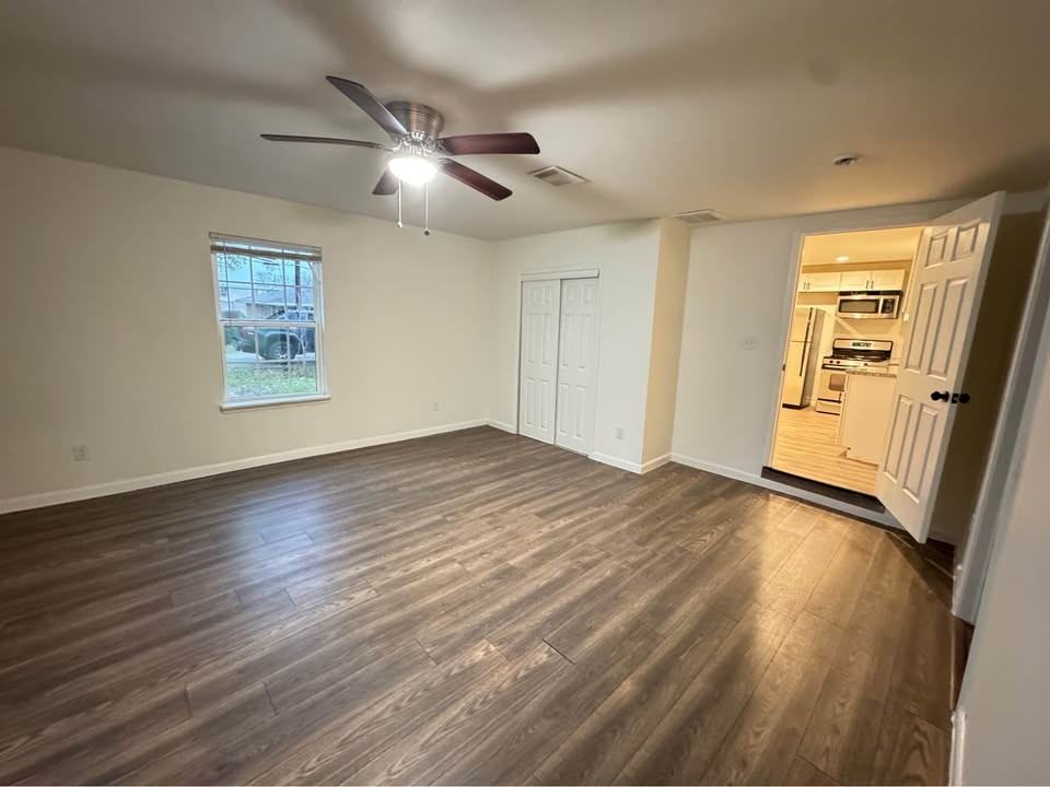 122 Oak St #NA - Photo 5 of 15