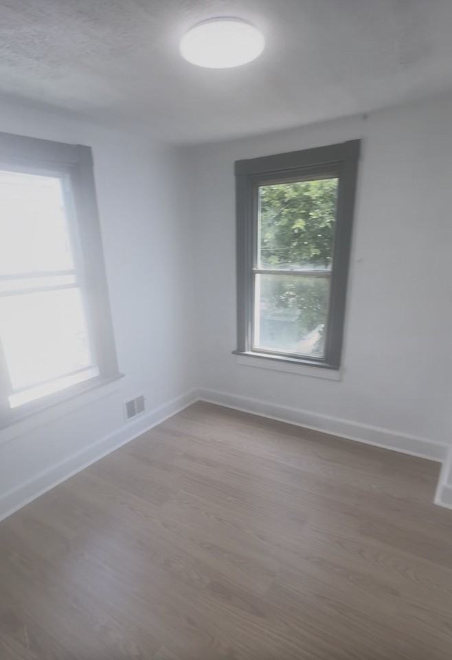 1043 Birch St #NA - Photo 4 of 12