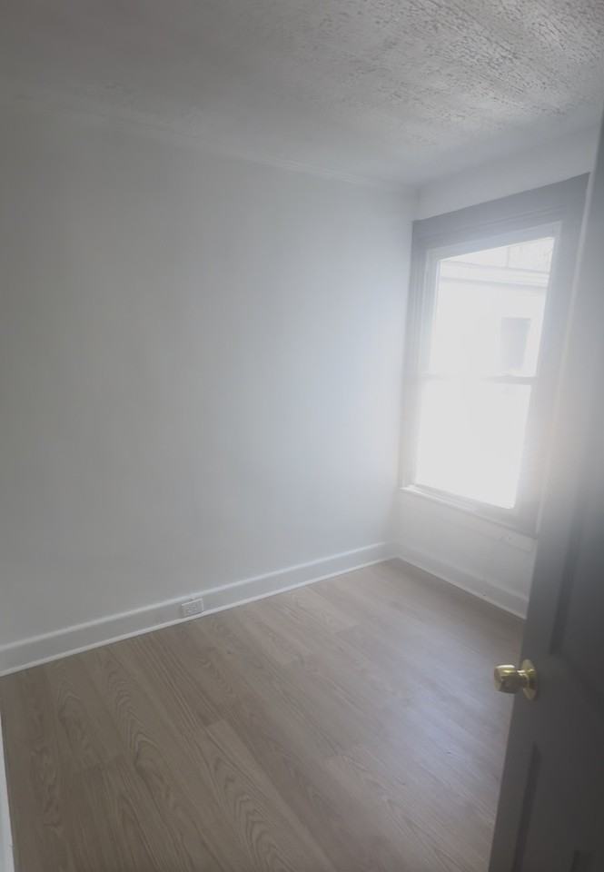 1043 Birch St #NA - Photo 6 of 12